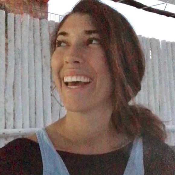 Meet your Posher, Sabrina - Picture 1 of 1